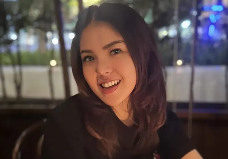 Tina Toon Ungkap Pengalaman Menyeramkan Diteror Penagih Pinjaman Online!