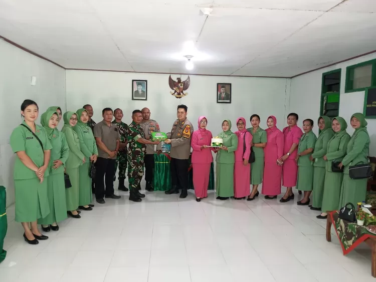 Jajaran Danramil Moutong dan Jajaran Polsek Moutong.