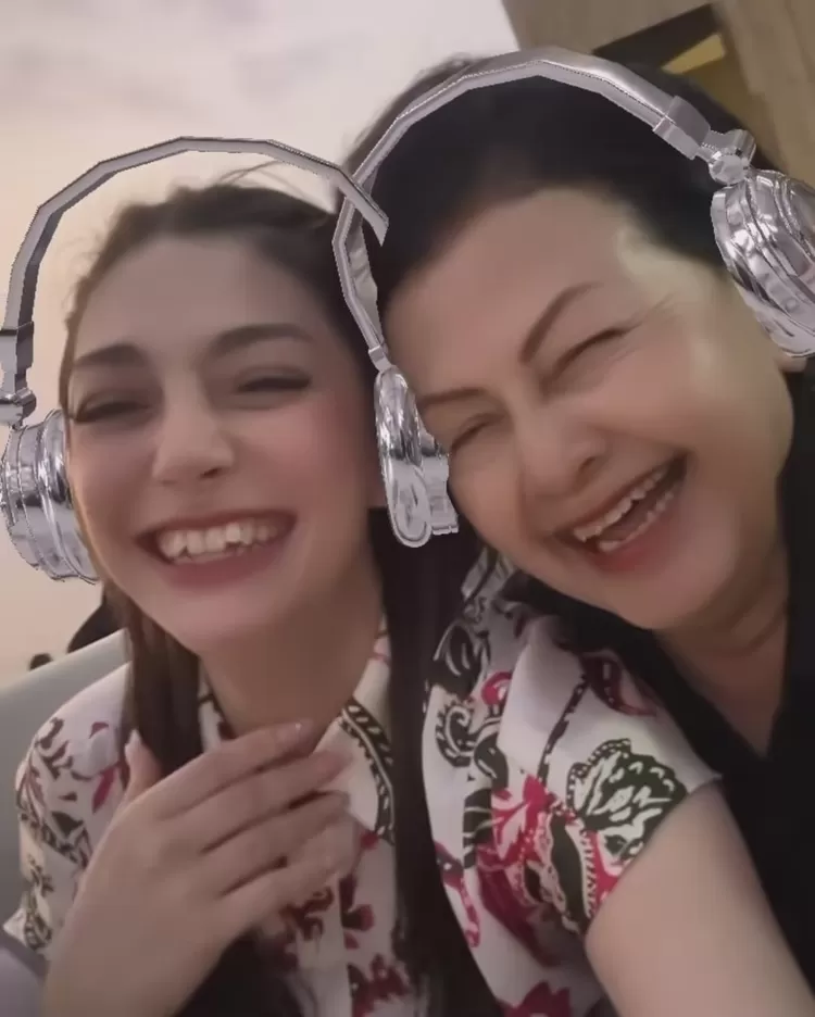 Tangkap layar unggahan video instagram Celine Evangelista dan istri Jaksa Agung ST Burhanuddin