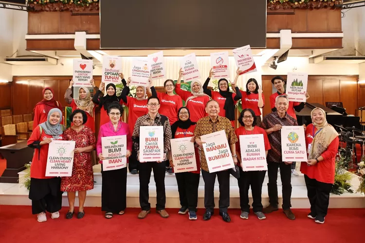 Kunjungan Paus Fransiskus di Indonesia serukan aksi global lintas agama untuk menjaga lingkungan dan melawan krisis iklim