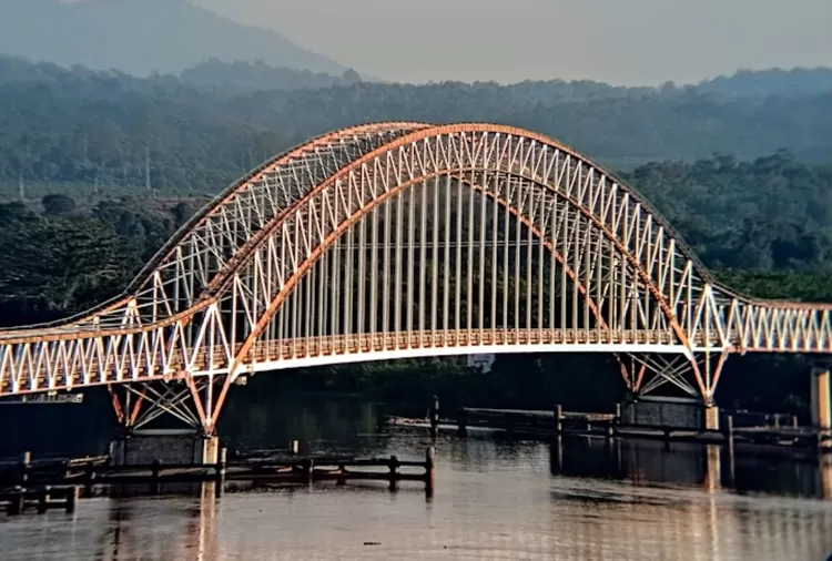 Proyek Jembatan Tayan Provinsi Kalimantan Barat, Terpanjang Nomor Tiga ...