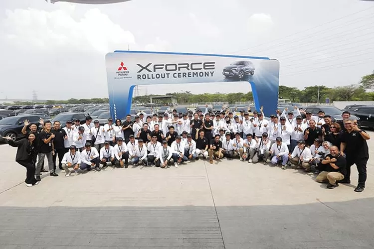 MMKSI Serahkan 50 Unit Pertama Mitsubishi XForce Kepada Konsumen ...