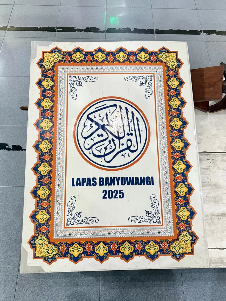 Qur&rsquo;an Raksasa Karya Tulis Tangan Warga Binaan Lapas Banyuwangi