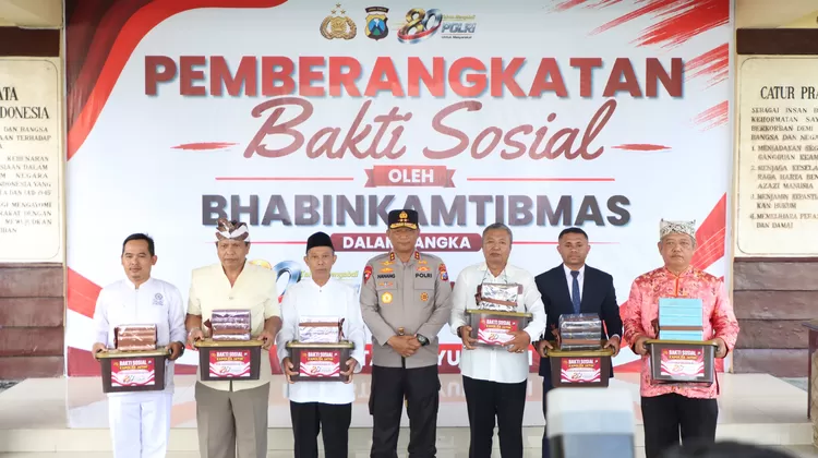 Penyerahan Bantuan diberikan kepada perwakilan Tokoh Agama