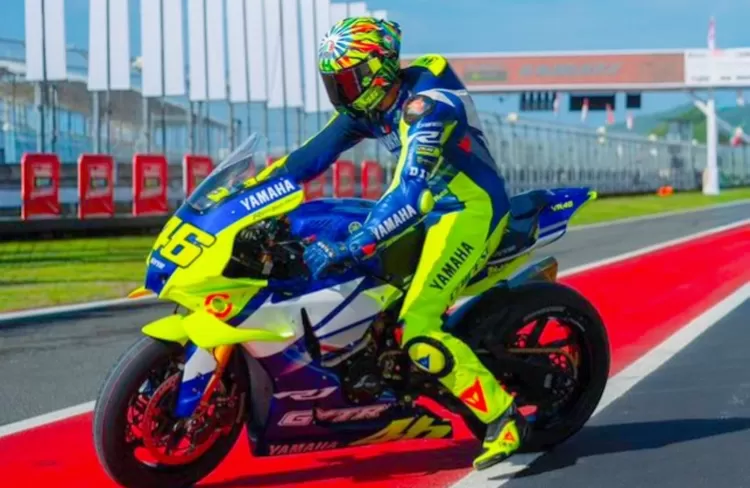 Valentino Rossi saat menjajal Sirkuit Mandalika