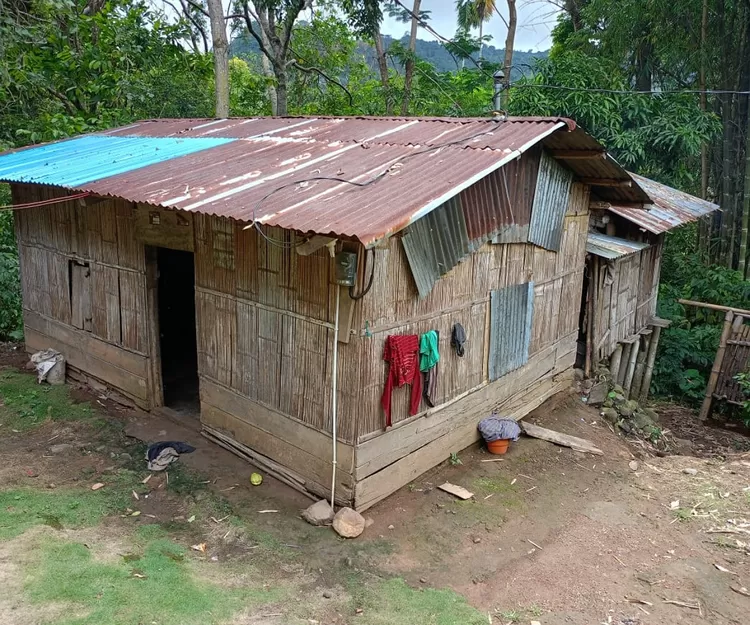 Rumah sederhana Mama Susana Sau