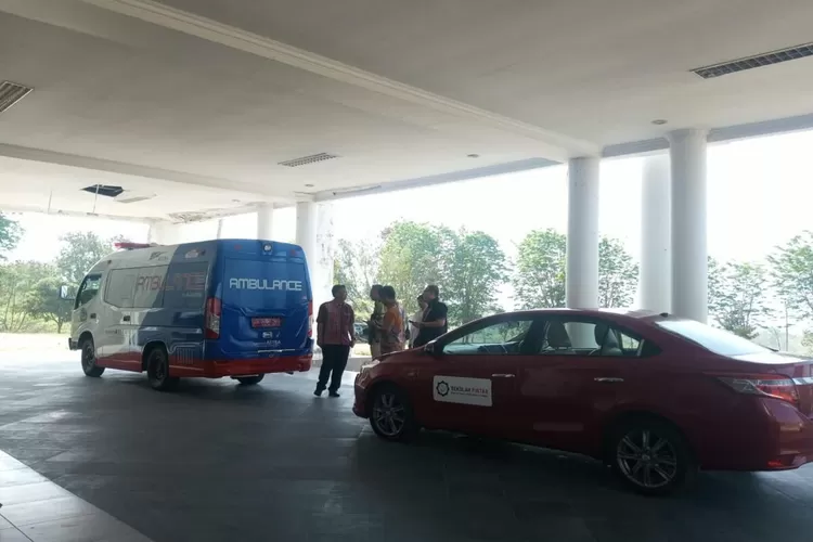 Yayasan Astra Hibahkan Ambulans dan Mobil Sekolah Pintar untuk Manggarai Timur, Siapkan 10 Lapangan Basket