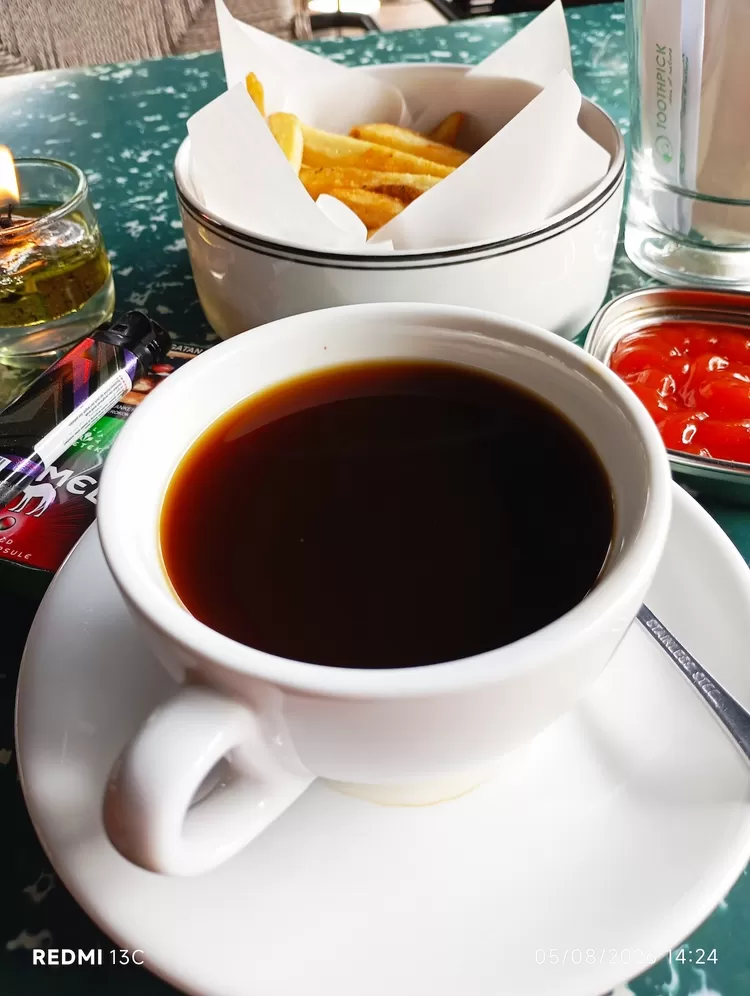 Americano Coffee di Wheels Coffee Roaster Bandung (Foto: Adam Noviar)