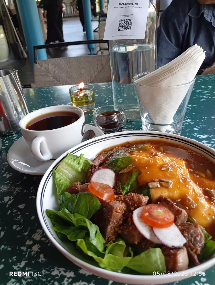 Tokyo Steak di Wheels Coffee Roaster Bandung (Foto : Adam Noviar)