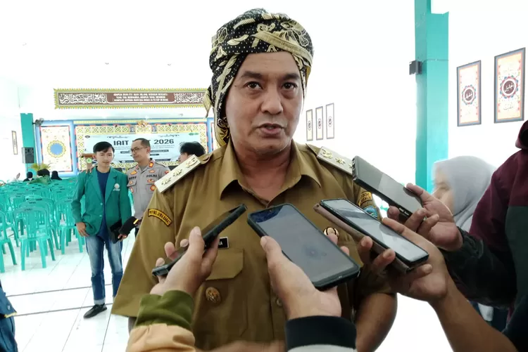 Wakil Wali Kota Tasikmalaya Rd. Diky Chandra Negara resmi membuka IAIT Fest 2026 yang digelar IAIT Tasikmalaya. Puluhan pelajar Priangan Timur unjuk kreativitas dakwah di era digital.