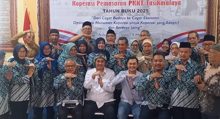 Plh Wali Kota Tasikmalaya Diky Candra saat menghadiri Rapat Anggota Tahunan (RAT) Koperasi Pemasaran PPKT, Sabtu (09/05/2026).