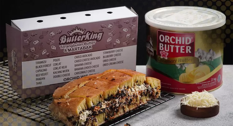 Butter King Terang Bulan di Rungkut menawarkan martabak manis dan telur dengan banyak pilihan topping serta isian lezat yang wajib dicoba.  