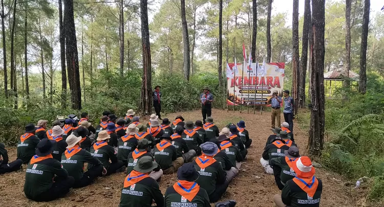 Anggota DPRD Jawa Barat Didi Sukardi&nbsp;menegaskan bela negara bukan sekadar slogan, tetapi diwujudkan lewat pengabdian kepada masyarakat.