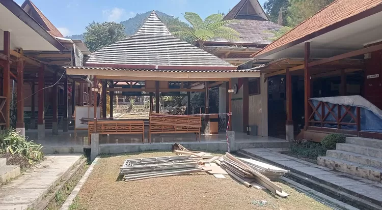 PT Palawi Risorsis renovasi Patuha Resort untuk meningkatkan kenyamanan wisatawan. Pembenahan fasilitas dilakukan bertahap demi kualitas pelayanan wisata.