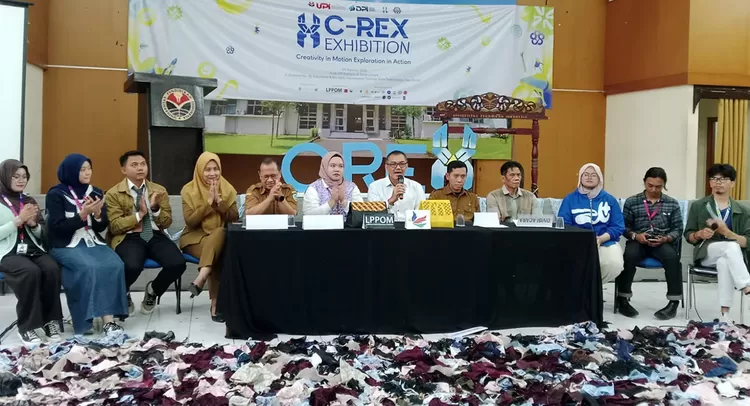 UPI Kampus Tasikmalaya gelar press conference PREDICTIVE Vol. 3 2026, pameran karya mahasiswa Desain Produk Industri yang akan berlangsung pada 10-11 Oktober 2026.