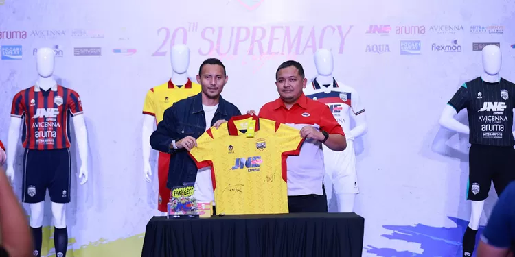 Cosmo JNE FC menatap Liga Futsal Profesional Indonesia 2026-2027 dengan kekuatan baru. Dua pemain Brasil, Joao Ortiz dan Caio Alvi De Almeida, siap memperkuat tim.