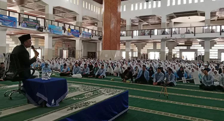 BKPRMI Kota Tasikmalaya menggelar tasyakur milad ke-49 di Masjid Agung, memperkuat gerakan pemuda remaja masjid menuju Indonesia Emas.