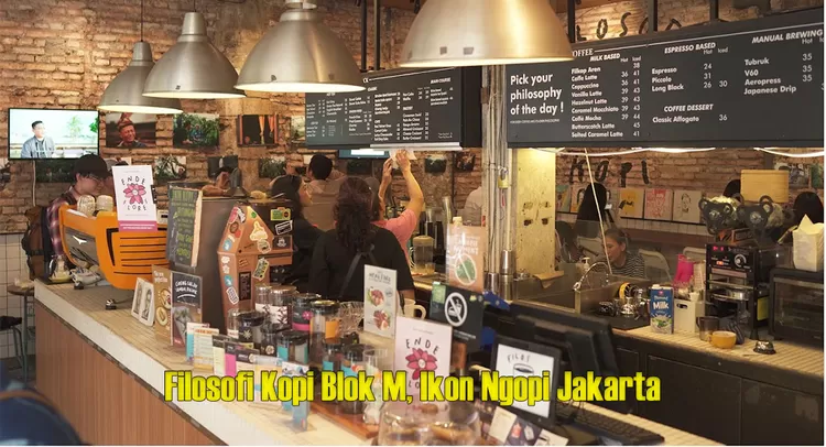 Filosofi Kopi di Blok M, Jakarta Selatan, menawarkan cappuccino panas dan dingin dalam suasana rustic yang nyaman untuk bersantai. 