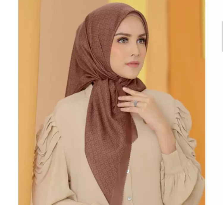 Beberapa Pilihan Warna Jilbab Untuk Masing Masing Undertone Kulit Yang