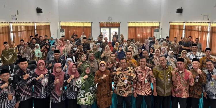 Penyegaran Organisasi, 44 Kepala SD dan SMP Negeri di Jombang Jalani Sertijab