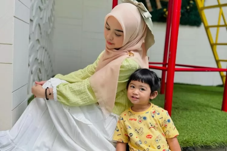 Unggahan Instagram Artis Ria Ricis.