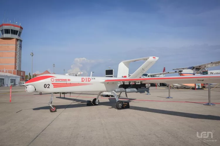 UAV DID 3.11, inovasi drone atau pesawat tanpa awak buatan PT Len Industri, hadir dengan teknologi canggih untuk menjaga langit Indonesia.