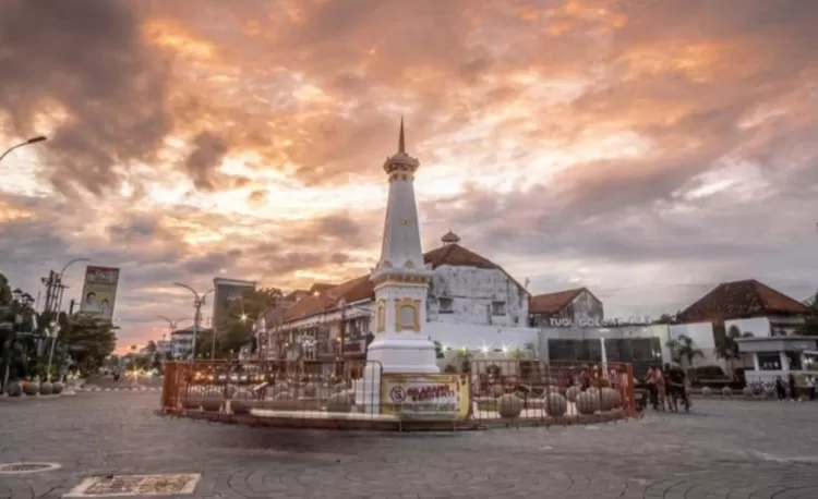 Tugu Itu Disebut Titik Nol Kilometer Yogyakarta Dibangun Oleh Sri