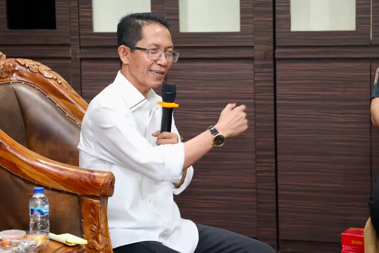 Walikota Batam sekaligus Kepala BP Batam Amsakar Achmad. 