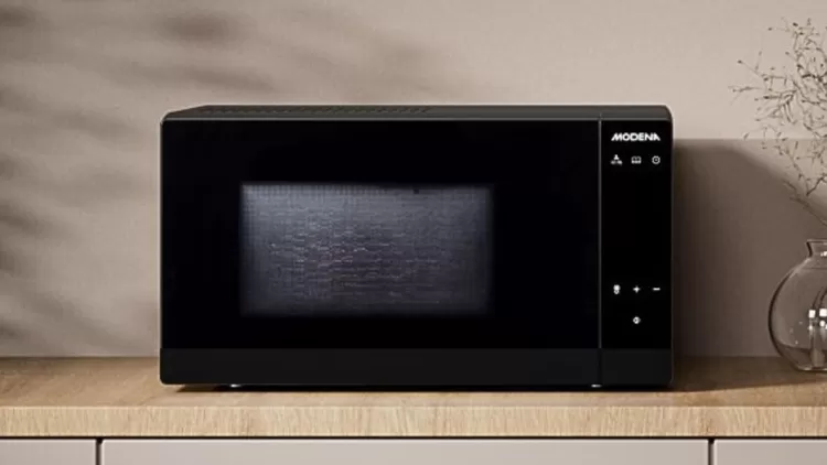 Microwave Oven MV 5536 CBBK dari MODENA hadir dengan teknologi inverter untuk pemanasan lebih merata dan efisien untuk masakan sehari-hari.