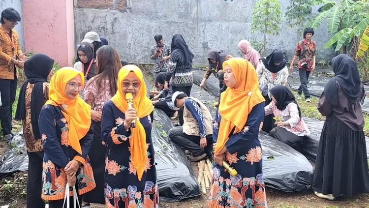 Sejak hadirnya mahasiswa KKN Tematik UMM Berdampak 2026 Kelompok 14 dari Universitas Muhammadiyah Malang di Kampung Budaya Polowijen, kolaborasi dengan PKK semakin diperkuat. 