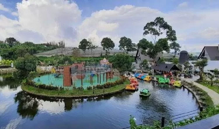 Lembang Park Dan Zoo: Kebun Binatang Mini Yang Dilengkapi Beragam ...