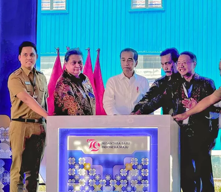 peresmian produsen bahan baterai lithiumdi KIK kendal 