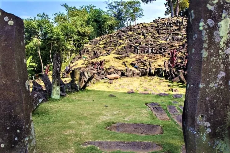 Arkeolog Klaim Situs Gunung Padang Lebih Tua 10.000 Tahun Dari Piramida ...