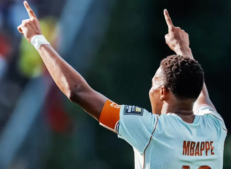 Tampak Kylian Mbappe lakukan selebrasi usai menang 2-0 atas Maroko. (Dok.Fifaworldcup)