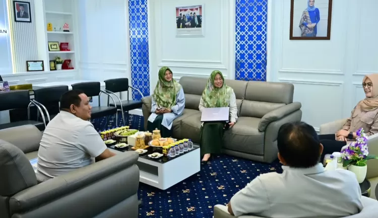FOTO: Tampak Ketua DPRD Sulsel A Rachmatika Dewi saat menerima tamu dari SMA Islam Athirah 1 Makassar guna audiensi MLSC VOL 2. (Dok.Humas DPRD Sulsel)