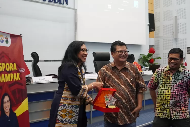 FOTO: Tampak narasumber dan petinggi SPs Unhas. (Dok.SPs Unhas)