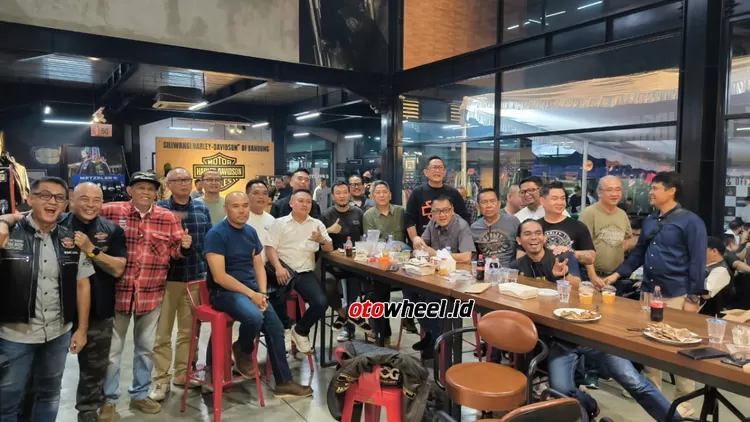 HD Nights ini bukan saja menjadi ruang interaksi yang mempererat hubungan antaranggota komunitas penghobi Harley Davidson.