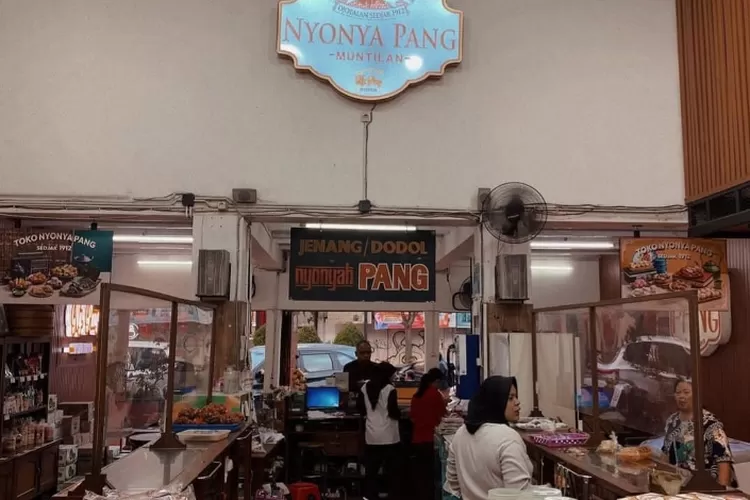 Toko Nyonya Pang, Magelang, Jawa Tengah