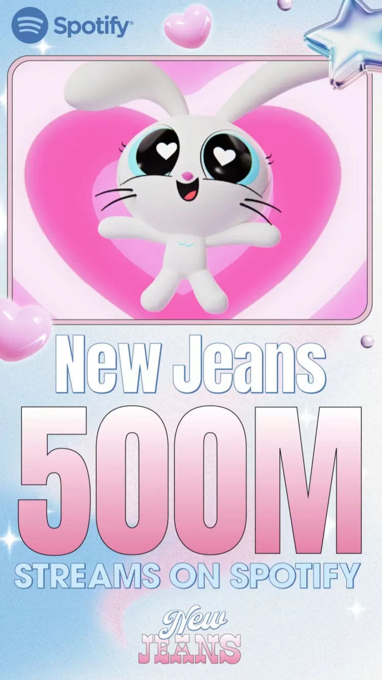 Poster spesial merayakan capaian 500 juta streaming lagu New Jeans milik NewJeans