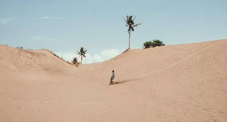 Gumuk Pasir Yogyakarta, salah satu wisata padang pasir di Indonesia.