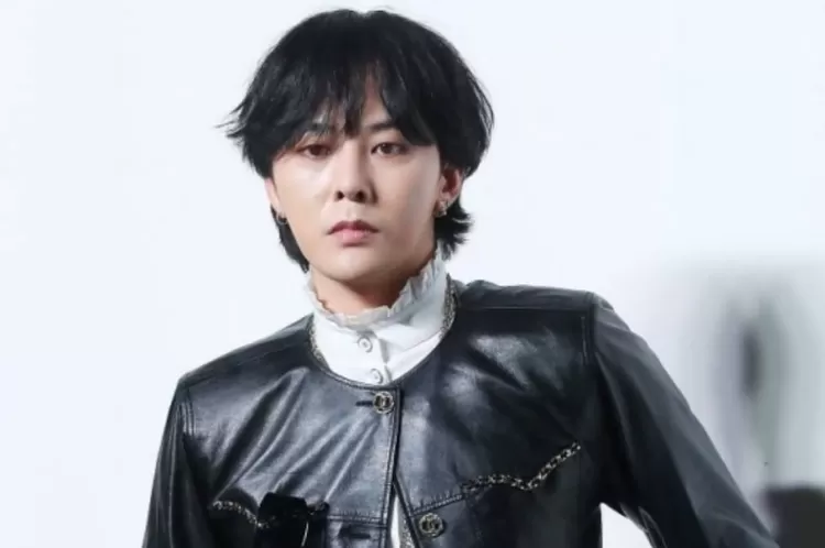 G-Dragon BIGBANG saat ini menjadi sorotan publik usai merekomendasikan buku tentang kejahatan narkoba remaja