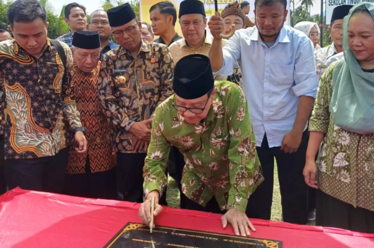 Penandatanganan Perencanaan Pembangunan Kampus STAIB