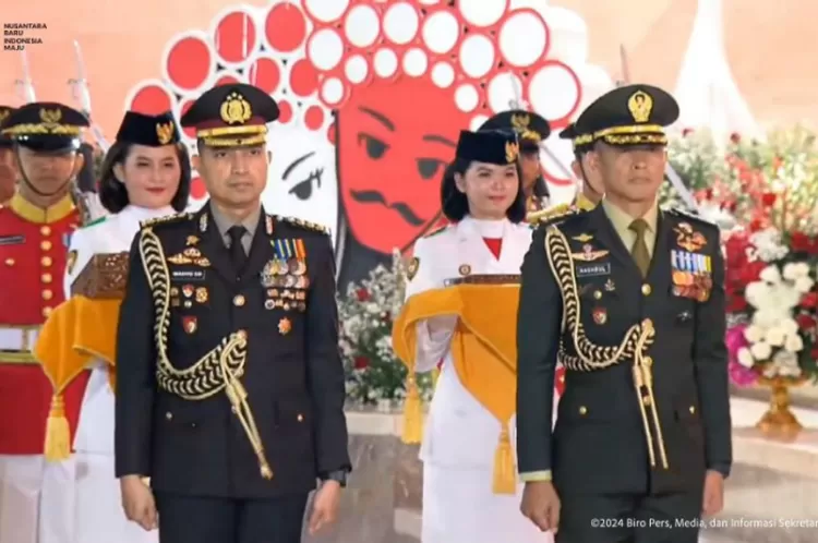 Proses Kirab Bendera Merah Putih dan Teks Proklamasi ke IKN.