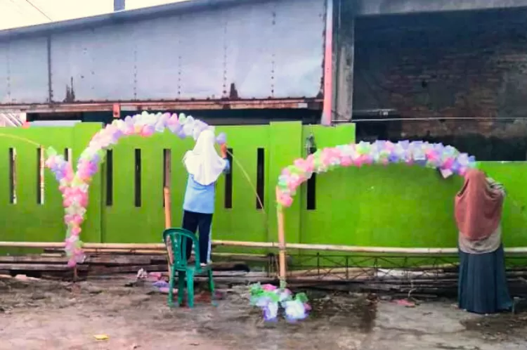 Aktivitas anak-anak Panti Asuhan Al Bayan Bekasi dalam memeriahkan HUT ke 79 RI