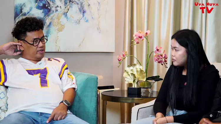 Karyawati Korban Penganiayaan George Sugama Halim di Podcast Uya Kuya TV.