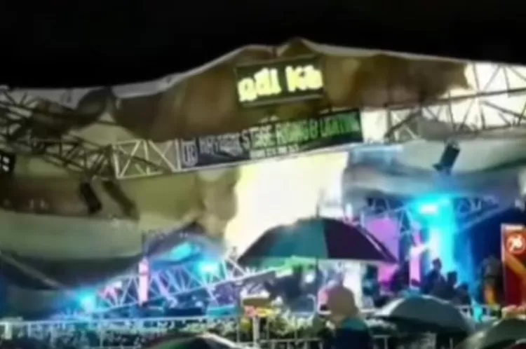 Panggung Pengajian yang Ambruk di Blora Jawa Tengah