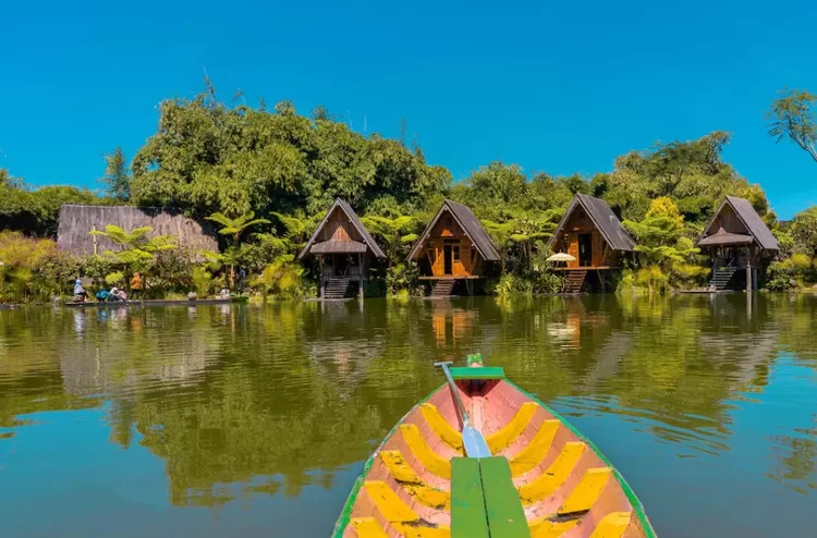 Lumbung Baleku Lembang Bandung Utara, Tawarkan Nuansa Indonesia Timur ...