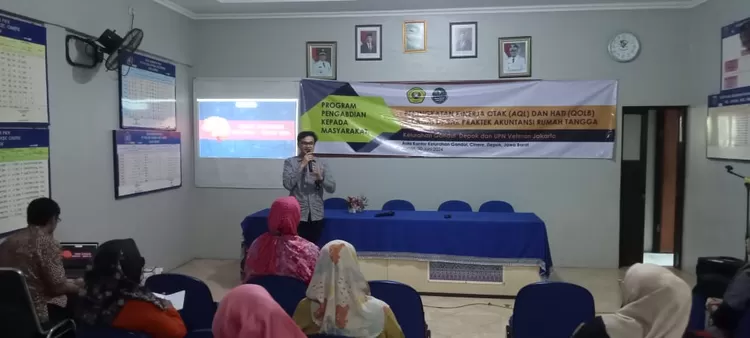 Chandra Tri Wahyudi memberikan materi tentang Stimulus Otak