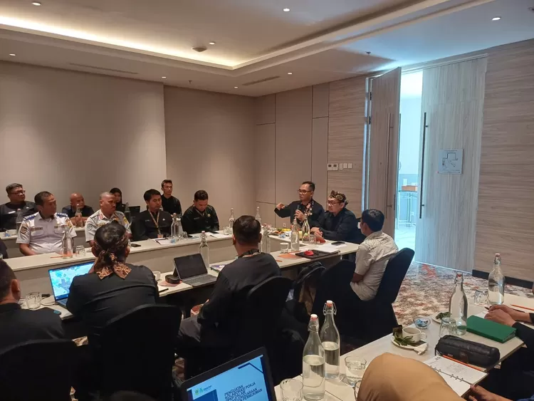 Penguatan Basis Data Pokja PPKP dan Persiapan Pembentukkan Forum PKP, di Hotel Harris Cibinong City Mall, Kecamatan Cibinong, Kabupaten Bogor. 