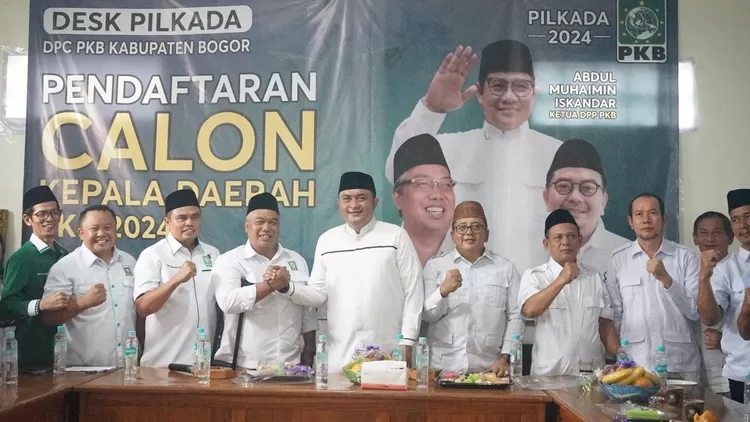 Bakal calon bupati Bogor Rudy Susmanto bersama jajaran DPC Gerindra Kabupaten Bogor saat silaturhami ke DPC PKB Kabupaten Bogor, Jumat, 9 Agustus 2024.